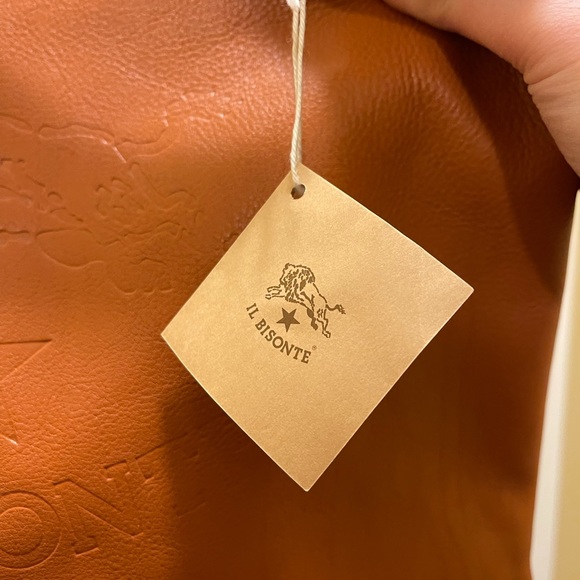 HOST PICK!! Il Bisonte Vachetta Leather VINTAGE Shoulder Bag Made in Italy NWT - Picture 3 of 12